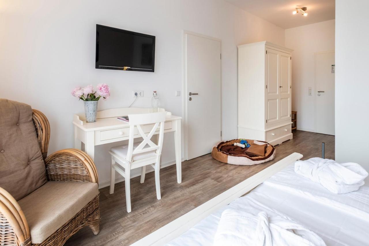 Hotel, Restaurant, Cafe Pharisaeerhof - Nordseeurlaub Mit Hund 노드스트랜드 외부 사진