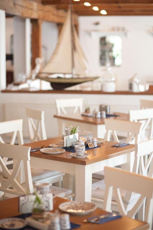 Hotel, Restaurant, Cafe Pharisaeerhof - Nordseeurlaub Mit Hund 노드스트랜드 외부 사진