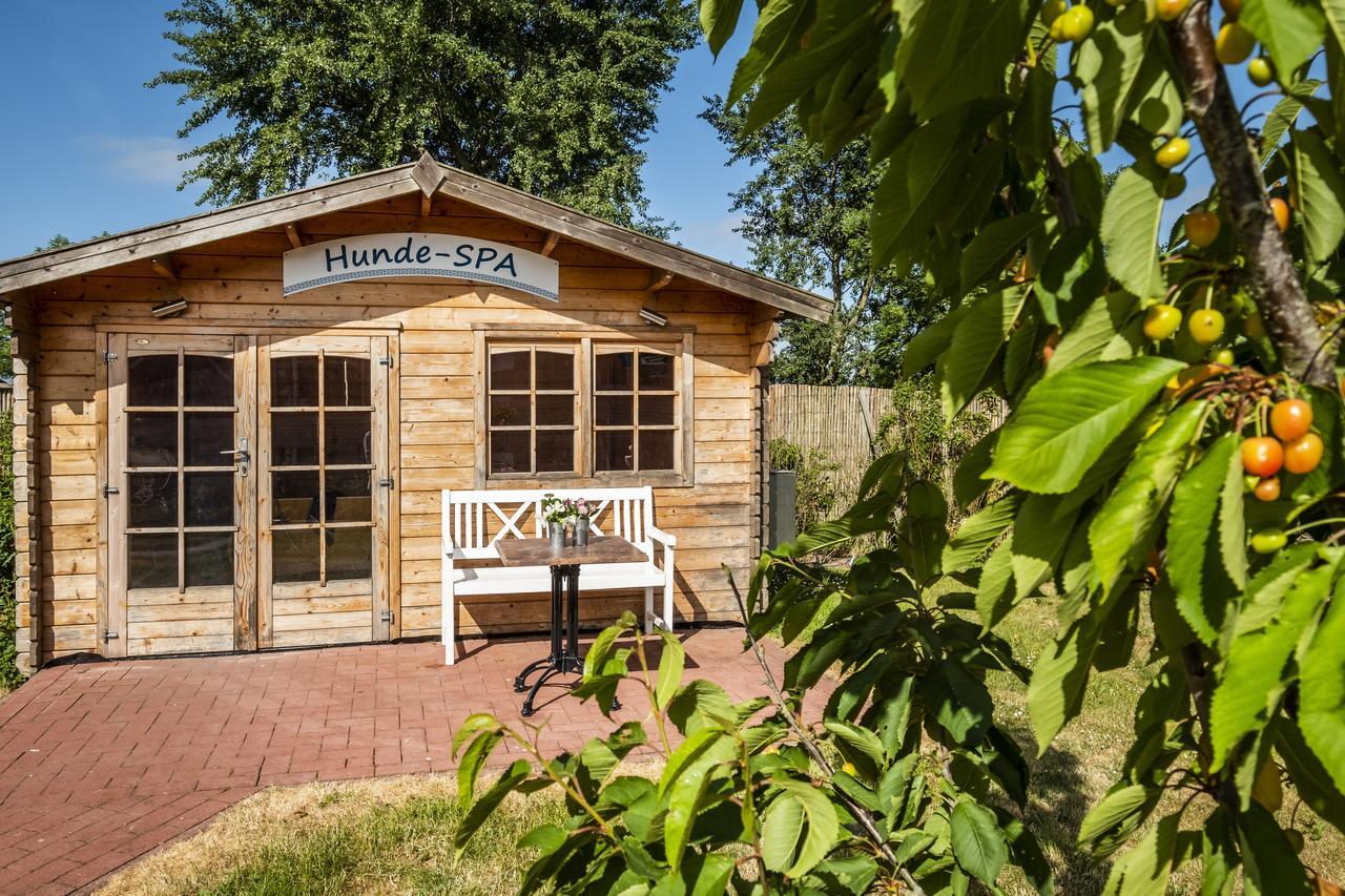 Hotel, Restaurant, Cafe Pharisaeerhof - Nordseeurlaub Mit Hund 노드스트랜드 외부 사진